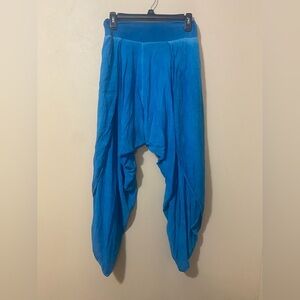 NWT AGUAS BLANCAS IBIZA PANTALOON KAKAU YOGA PANTS OCEANO
